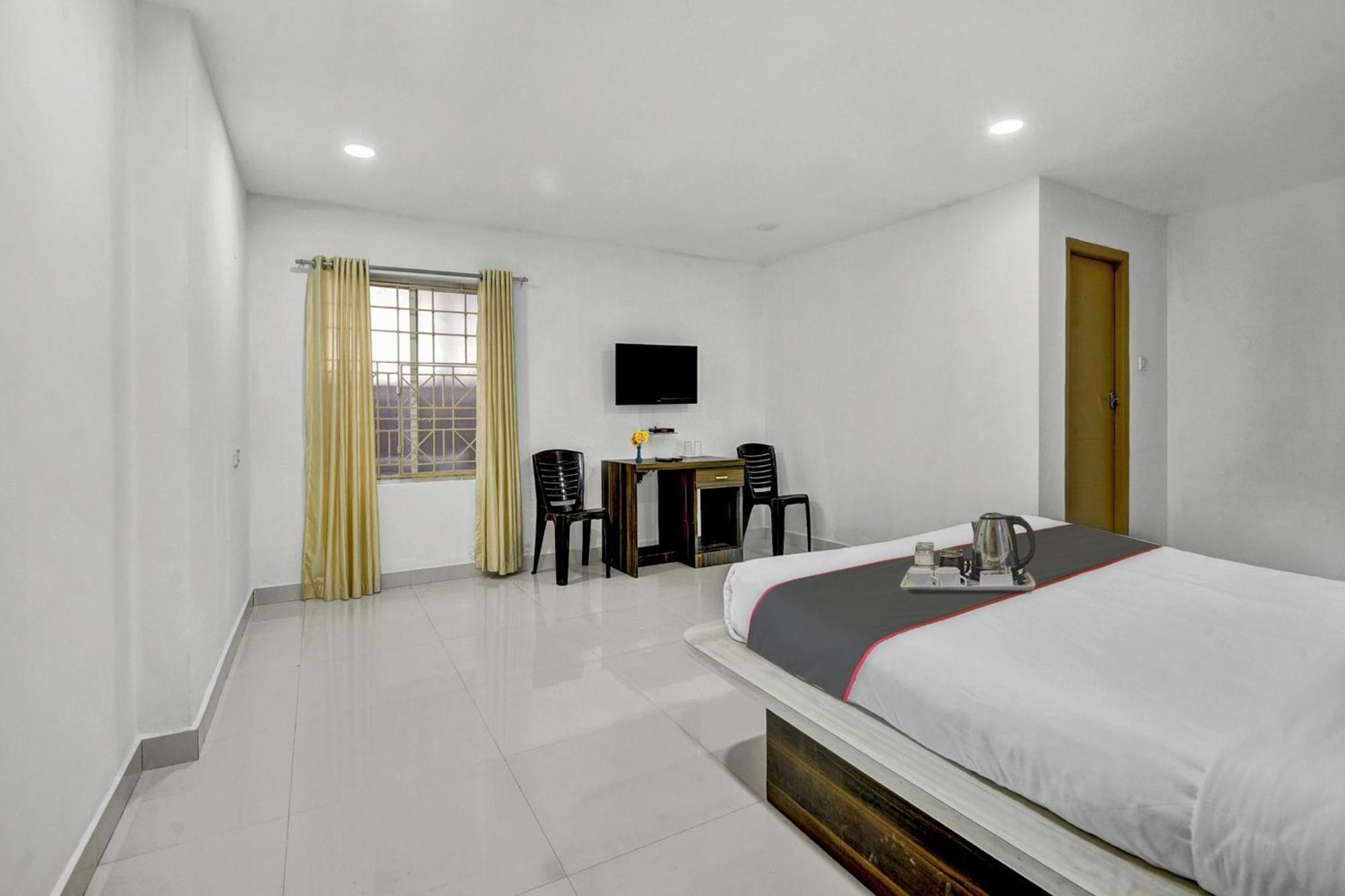 Hotel Sai Town House Мангалор Екстериор снимка