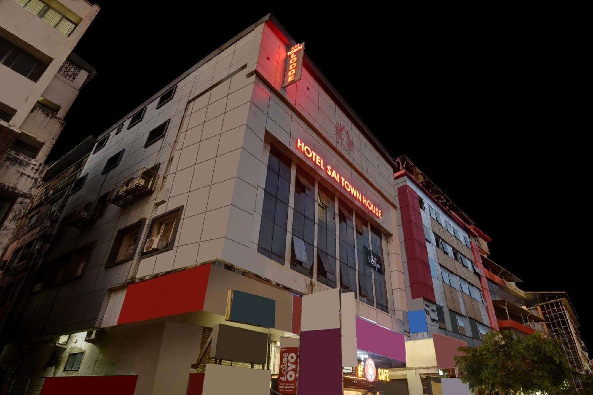 Hotel Sai Town House Мангалор Екстериор снимка